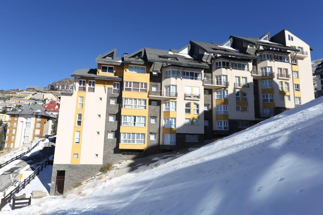 Miramar Ski A Pie De Pista Sierra Nevada Luaran gambar
